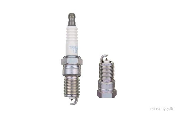 NGK Tändstift 90813 87295908136
