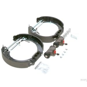 BOSCH 0 204 114 631 Kit de freins, freins à tambours avec accessoires, cylindre roue BMW: 3 Compact 4047024232747 BOSCH 0 204 114 631 Kit de freins, freins à tambours avec accessoires, cylindre roue BMW: 3 Compact 4047024232747