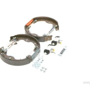 Bosch 0 204 114 678 Bromsbackssats för Suzuki SX4 och Fiat Sedici 4047024923492 Bosch 0 204 114 678 Bromsbackssats för Suzuki SX4 och Fiat Sedici 4047024923492